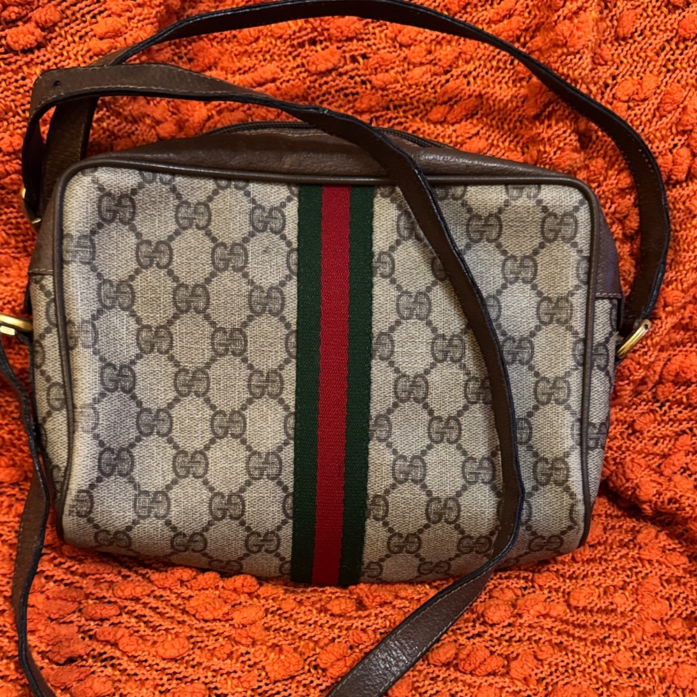 Gucci Sherry Line Brown and Tan Messenger Bag - Picture 2 of 13